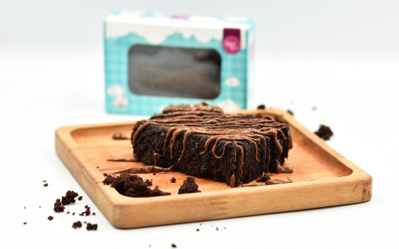 مینی کیک براونی داغ با سس نوتلا